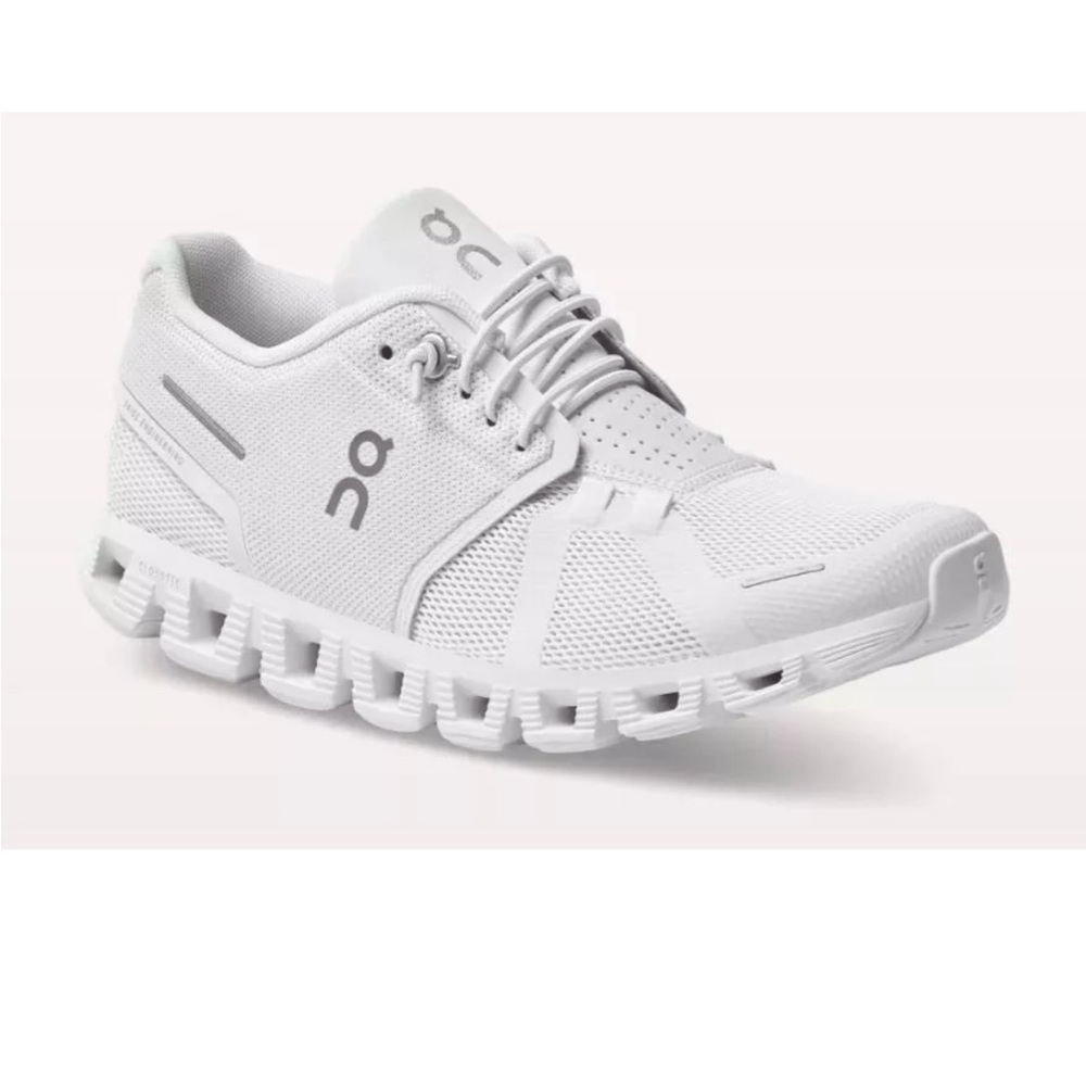 Women’s On Running Cloud 5 White Shoes - On Running AUTHETIC  Size 8